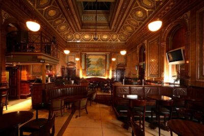 Newcastle Upon Tyne Private Historic Pub Tour With Free Drinks! - Getting oriented at Newcastle Central Station first