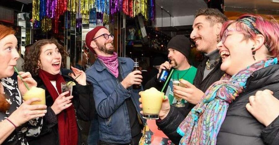 NYC: Boos & Booze Haunted Pub Crawl - Meeting at One if by Land, Two if by Sea (and spotting your guide fast)