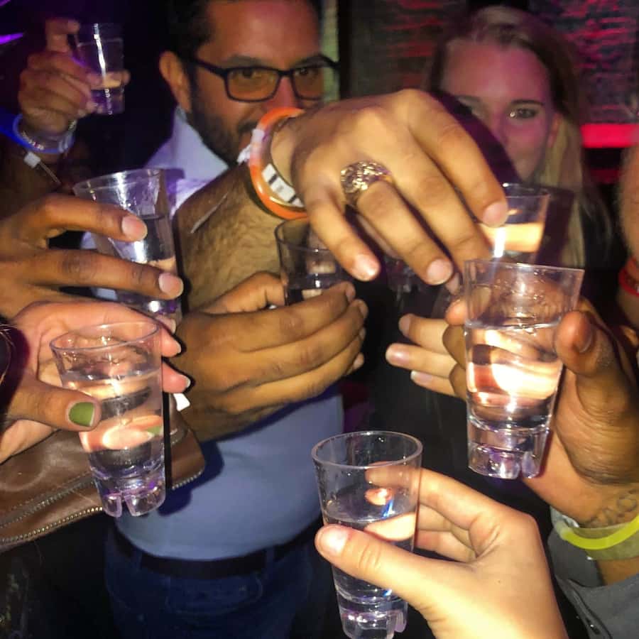 NYC Pub Crawl and Rooftop Clubbing Experience - Dress code: the rules you should plan around tonight