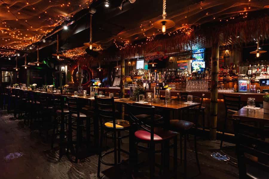NYC Pub Crawl Experience - Fast-track entry and admission fees included: the real time-saver