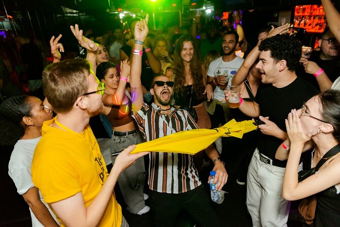 NYE Pub Crawl + VIP Club Entry - The 9:30 PM Start: Why the Schedule Matters on New Year’s Eve