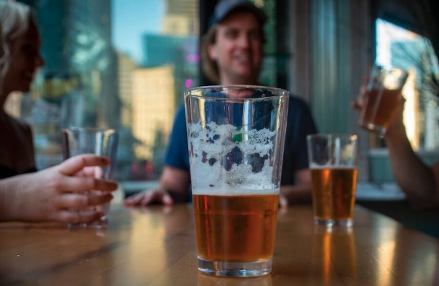 Oahu: Sips & Secrets of Hawaii Pub Crawl - Stop-by-Stop: What Each of the Four Pubs Feels Like