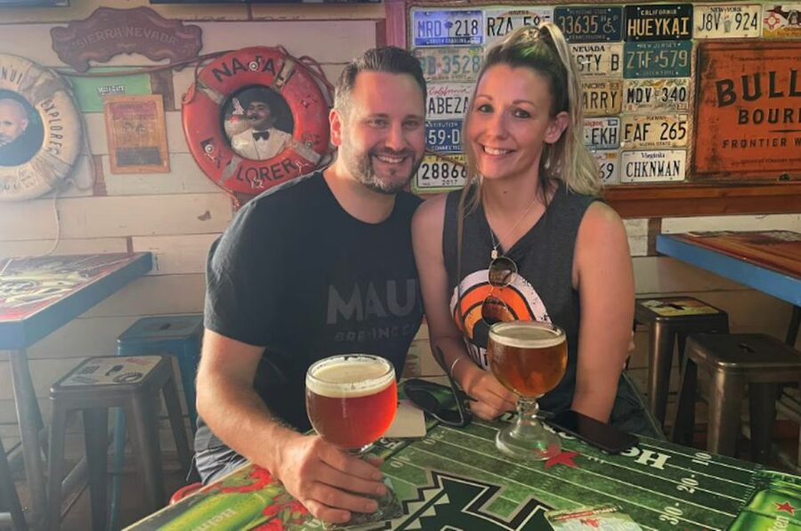 Oahu: Sips & Secrets of Hawaii Pub Crawl - Drinks, Food, and What to Expect From the Bar Environment