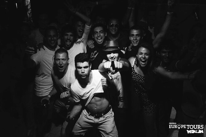 Original Pub Crawl Berlin - Timing, transit, and why your personal night could feel faster or slower