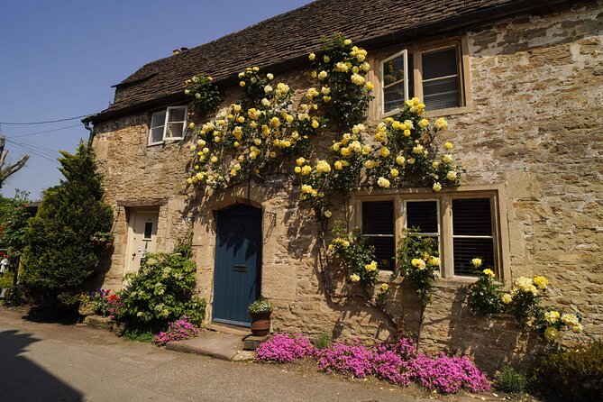 Oxford and Cotswolds Tour with Country Pub Lunch from London - Oxford: the Divinity School and the dreaming spires in three guided hours