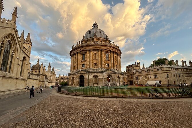 Oxford Pub Tour: Historic Pubs and Local Brews - Getting Your Bearings: Start at Market Tap by Tap Social