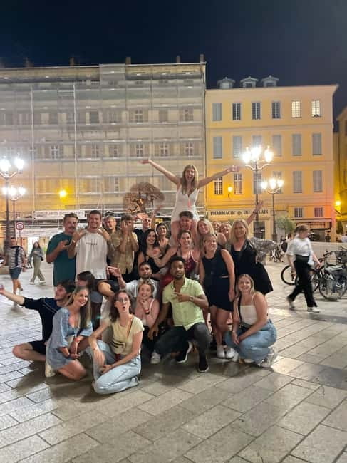 Paris International Pub Crawl with Free Shots & Fun Games - Who This Pub Crawl Is Best For