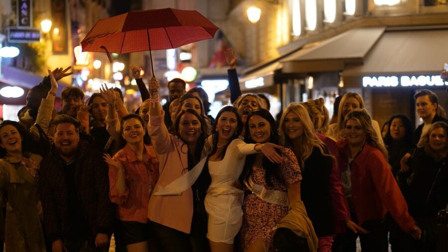 Paris: Latin Quarter Guided Pub Crawl to Bars and Clubs - Latin Quarter pub crawl: why this part of Paris fits a night out
