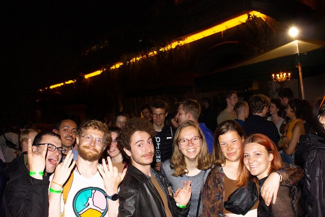 Paris: The Original Pub Crawl + Free Shots + VIP Club Entry - Where this can disappoint: meeting issues and stop expectations