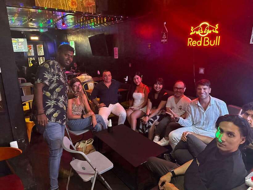 Party Singapore Bespoke Pub Crawl - Rave Singapore: Club Access and How to Use the Free Time