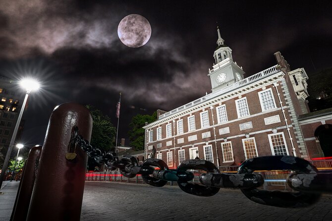 Philly Ghosts Boos and Booze Haunted Pub Crawl - What Makes the Guide Matter So Much