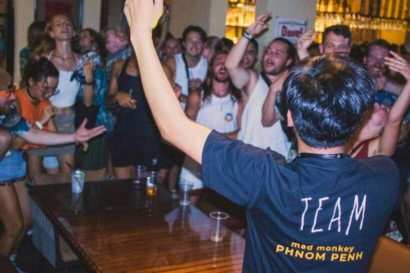 Phnom Penh Pub Crawl with Free Mad Monkey Singlet - Quick snapshot: what stands out on this crawl