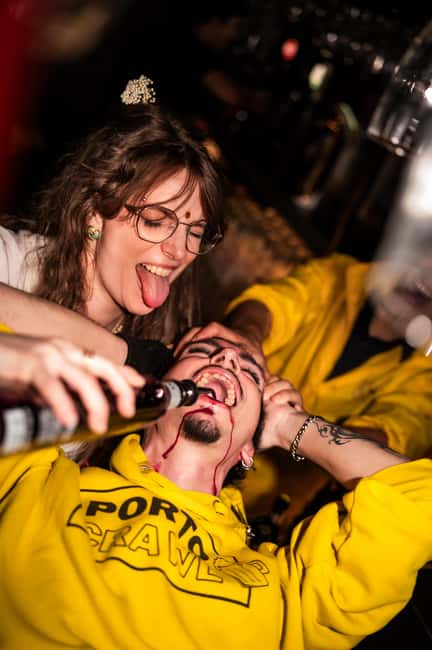 Porto: 4 Bar Pub Crawl, 7 Drinks, & Skip-the-Line Club Entry - Key Points You’ll Care About Before Booking
