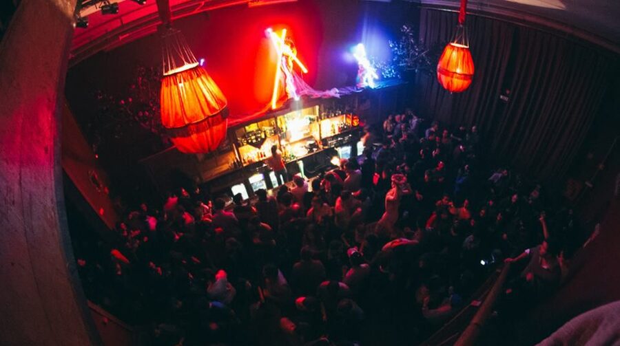 Porto: Pub Crawl with 6 Drinks and VIP Club Entry - FAQ