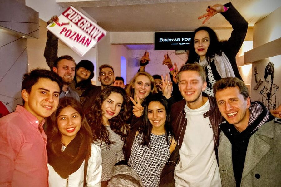 Poznan: Pub Crawl with Free Club Entry - Starting at Stary Rynek (City Hall): Getting Positioned for a Smooth Night