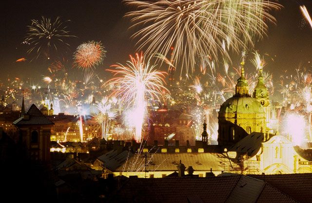 Prague: New Year's Eve Pub Crawl & Karlovy Lazne Club Entry - Price and value: is $150 fair for this kind of night?