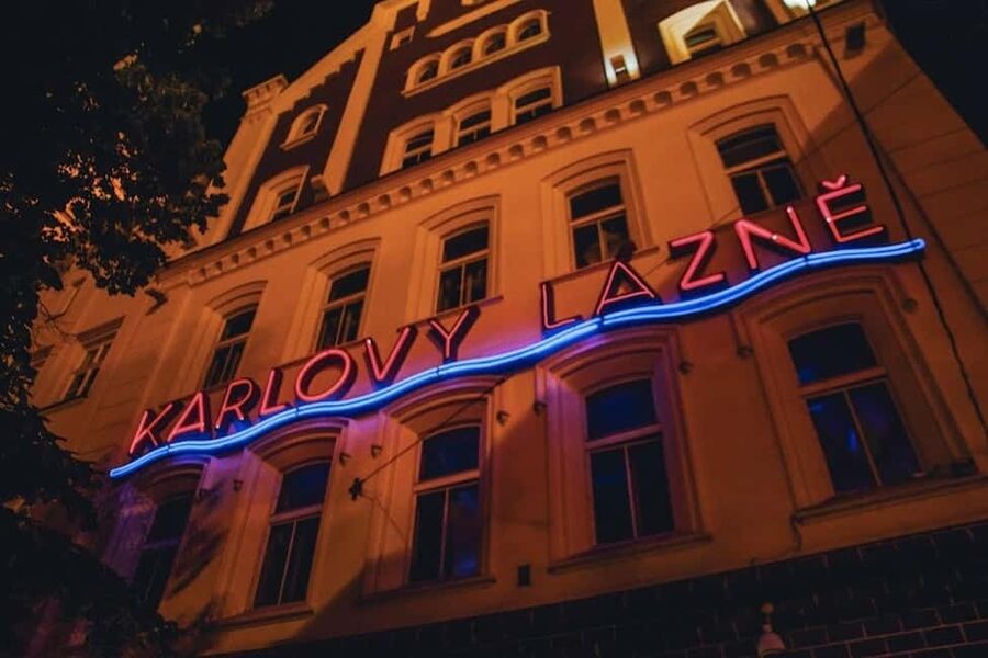 Prague: Pub Crawl with Karlovy Lazne Entry and shots - The 4.5-hour structure that keeps you from wandering