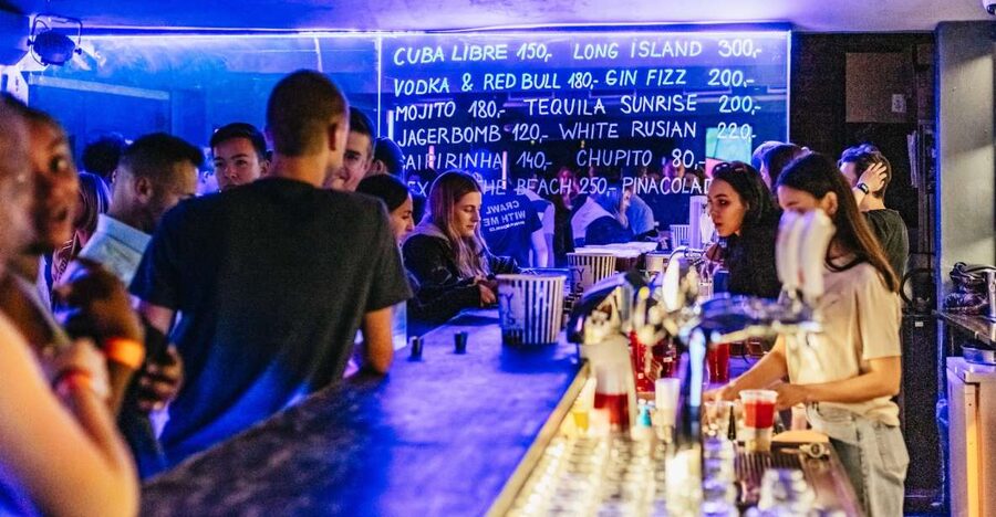 Prague: Pub Crawl with Unlimited Drinks & 5-floor Club Entry - The Guides: What You Get From a Professional Party Host