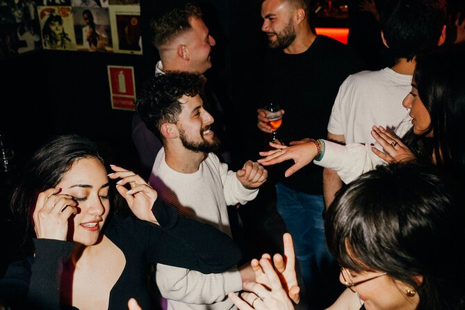 Private Barcelona Nightlife & Hidden History Tour with Drinks - Gothic Quarter lanes to modern bars: older streets, music, and a surprise cocktail