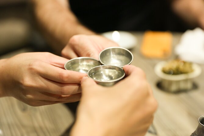 Private Food & Sake Tour in Central Kyoto with Sake Sommelier - Machiya Izakaya Stop One: Where Kyoto Shows Up in Small Dishes