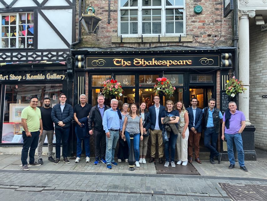 Pub and History Tour Durham City - Saddler Street: your first half-pint and the street’s folklore
