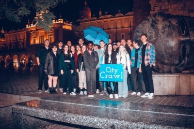 Pub Crawl - 1-hour Open Bar then Vip to 5 Clubs - Krakow - The 9:30 PM kickoff: your first hour of unlimited drinks