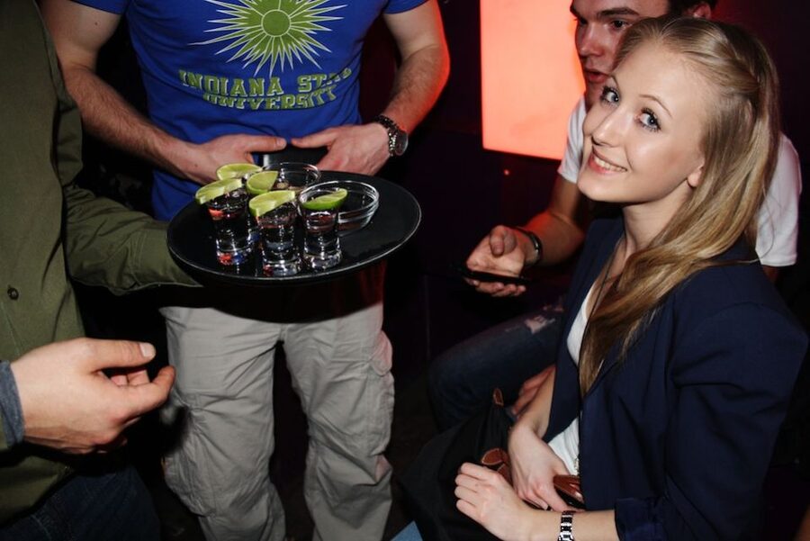 Pub Crawl Cologne Including Admission Fee for Bars and Shots - Solo traveler advantage: meet people fast