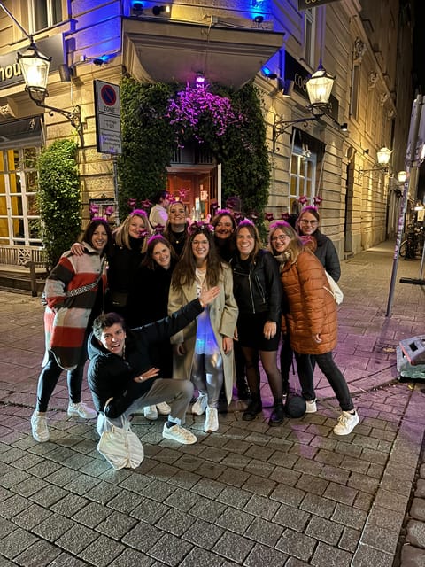 Pub crawl incl. Oktoberfest museum guided tour with beer tasting (private) - Beer tasting with pretzels: 3–4 Munich styles at a smart pace