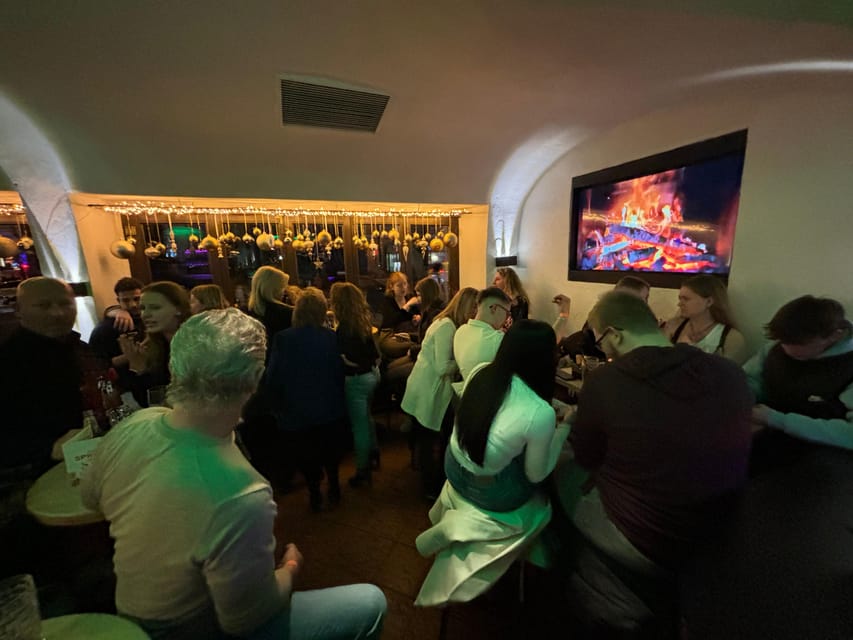 Pub crawl incl. Oktoberfest museum guided tour with beer tasting (private) - Beer and Oktoberfest Museum: the story behind Munich’s beers