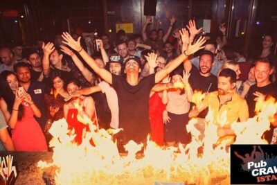 Pub Crawl Istanbul / Rooftop Clubs & Party Bus - FredBar Asmalı Mescit: Where You Meet and How the Group Gets Rolling
