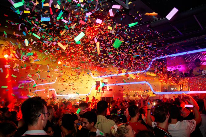 Pub Crawl + Party Night (3 Bars +VIP Entrance to a top Club ) - Alameda de Hércules to VIP Club: What This Night Really Feels Like