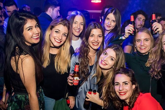 Pub Crawl + Party Night (3 Bars +VIP Entrance to a top Club ) - End Game: Uthopía Sevilla (VIP Entrance to a Top Club)