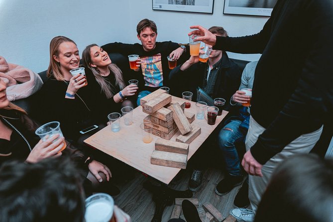 Pub Crawl + Unlimited Drinks + VIP entry + Drinking Games & Photographer - Meeting at Rynek Główny: Wristband, Plan, and People
