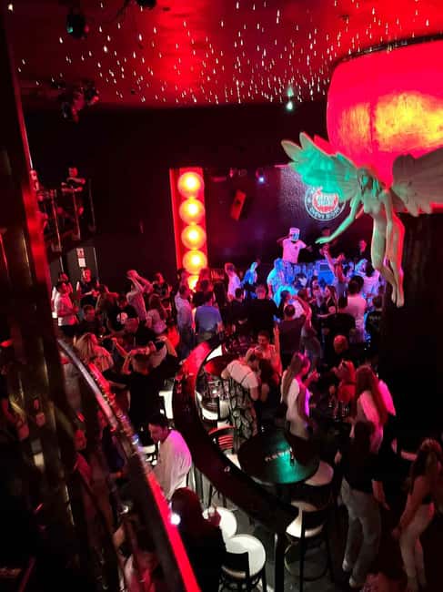 Pub Crawl with Shots and Night Club I Prague - Why This Pub Crawl Feels Different Than Wing-It Nights