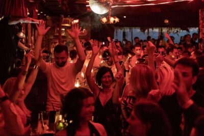 RE:PLAY Pub Crawl Belgrade - Prohibicija in Savamala: A Warm Pre-Party Bar With Great Music