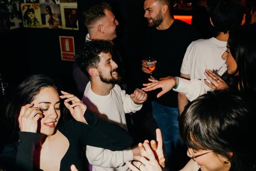 Rome: Forbidden History Walking Tour & Pub Crawl with Drinks - Who this tour suits best (and who should skip it)