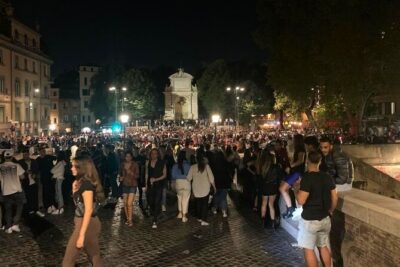 Rome Pub Crawl in the Old Town - Meeting point at Giordano Bruno and getting oriented fast