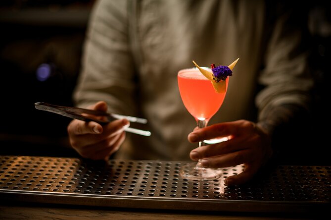 Savannah Midnight in the Garden Pub Crawl - Key Things You’ll Notice on This Savannah Midnight Pub Crawl