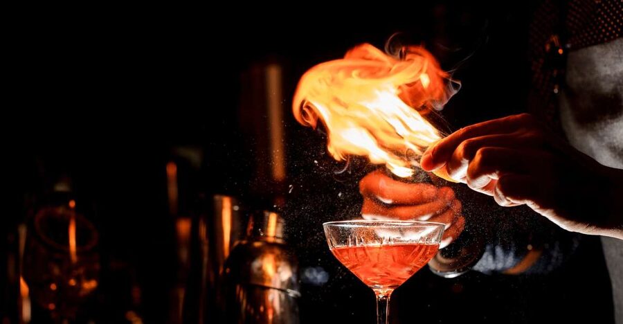 Savannah: Midnight in the Garden Walking Tour and Pub Crawl - Key Points You’ll Actually Care About