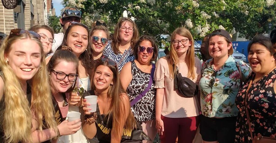 Savannah: True Crime Pub Crawl, The Original Murder Tour - How the 2-hour bar stroll keeps the stories moving