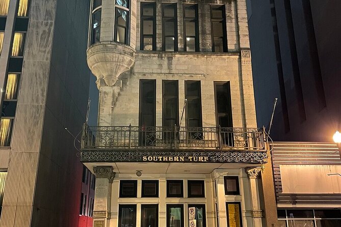 Seeking Spirits Haunted Night-Time Pub Crawl in Nashville - Hard Rock Cafe Nashville: your first entry stop and story
