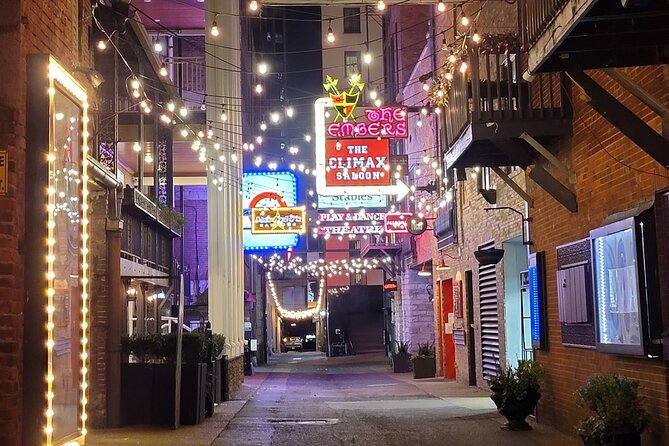 Seeking Spirits Haunted Night-Time Pub Crawl in Nashville - Starting near Hard Rock and heading into Printer’s Alley