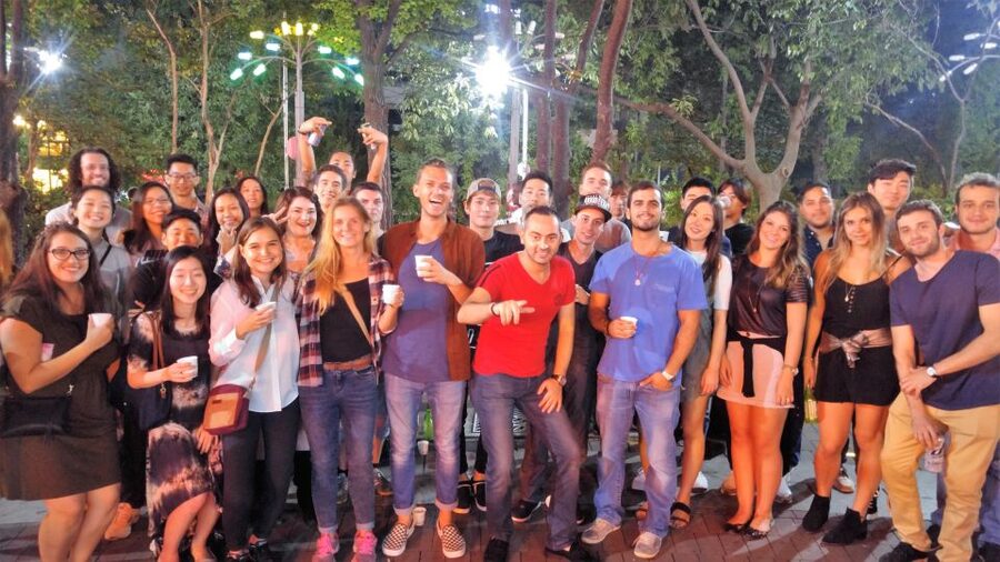 Seoul: Pub Crawl - Seoul’s Two Party Zones: Itaewon vs Hongdae