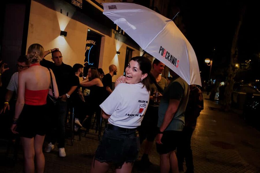 Seville: 3 Bars Pub Crawl + VIP Club Entrance & 3 Free Shots - Price and Value: What $17 Actually Buys You