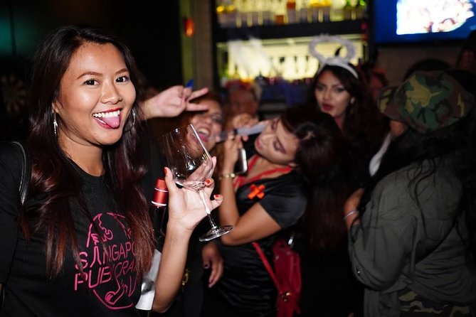 Singapore Pub Crawl - Shots included and non-alcohol options: what to plan for