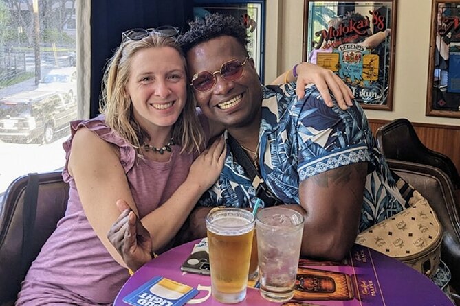 Sips & Secrets of Hawaii Pub Crawl - Stop-by-Stop: Four Bars in Waikiki With One Story Thread