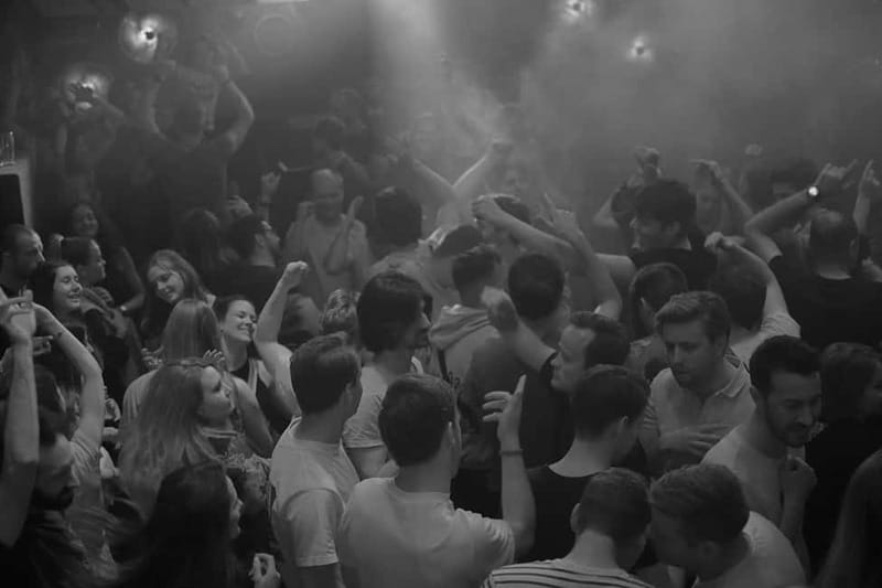 Sofia's Hidden Bars: 4-Hour Pub Crawl - The 4-Hour Flow: From First Pour to Rakia Shot and Club Mood