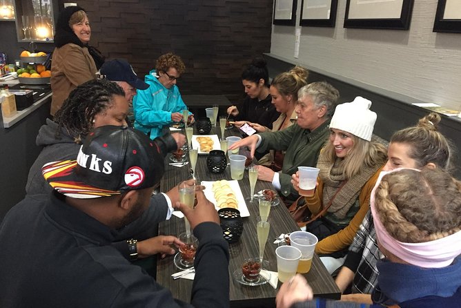 Southern Flavors Food, Pub Crawl, and History Walking Tour - Food, beverages, and the alcohol question (what’s included and what isn’t)