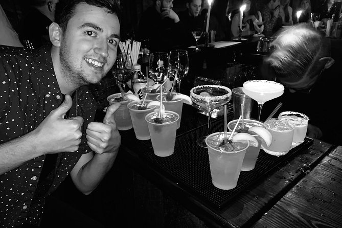 Spanish Moss Haunted Savannah Pub Crawl - Historic River Street: The “Most Haunted” Pub Moment