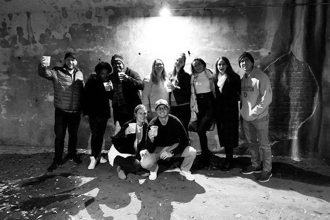 Spanish Moss Haunted Savannah Pub Crawl - Reynolds Square and the Old Pink House Habersham Mystery